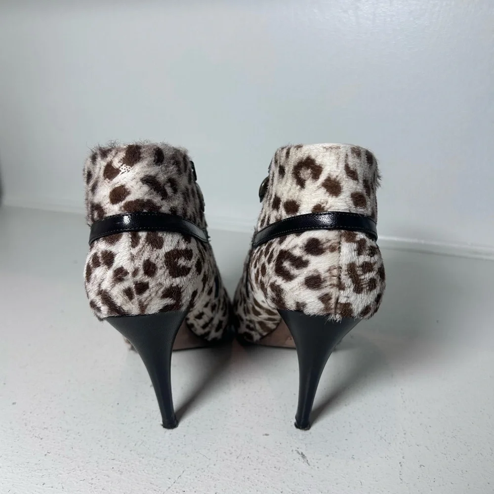Angeleigh Anastasia Leopard Haircalf Ankle Booties IMade in Italy US 6.5 Heels - Picture 5 of 8
